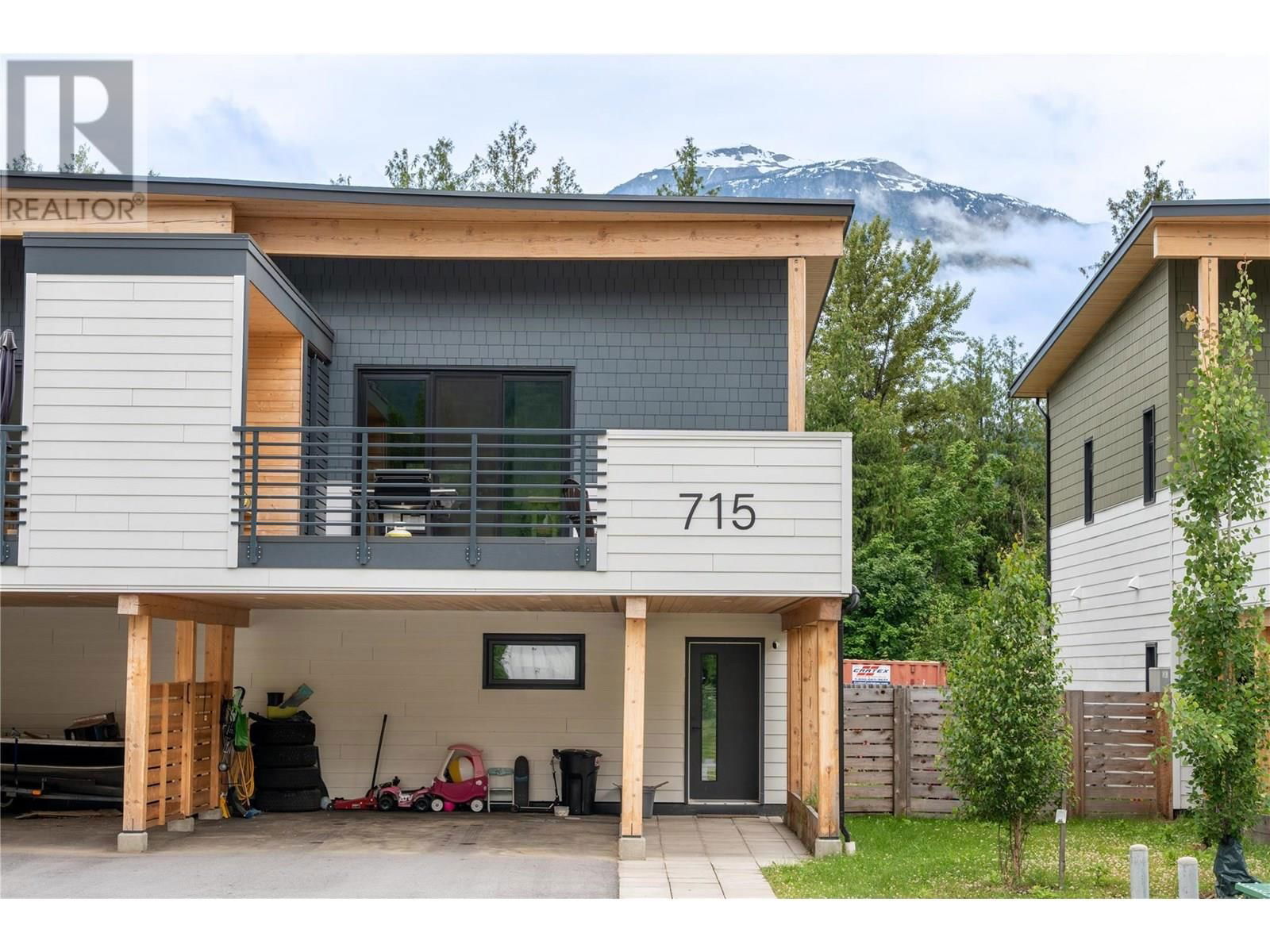 715 OLYNYK ROAD Image 3