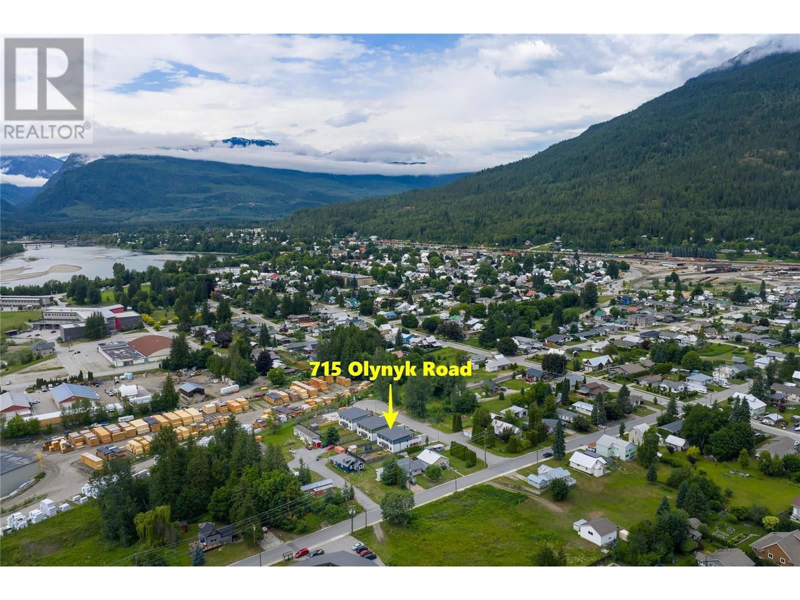 715 OLYNYK ROAD Image 41
