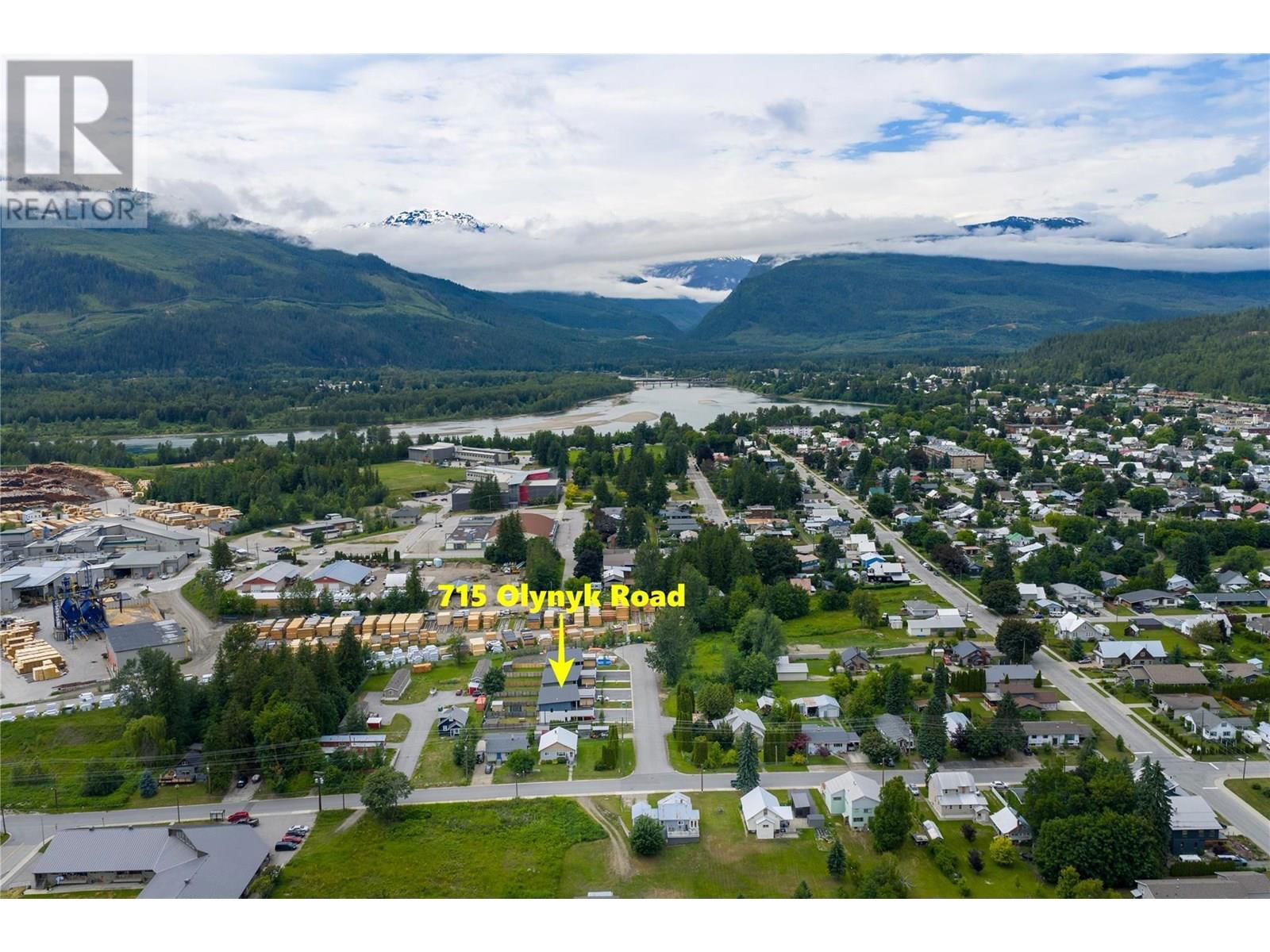 715 OLYNYK ROAD Image 42