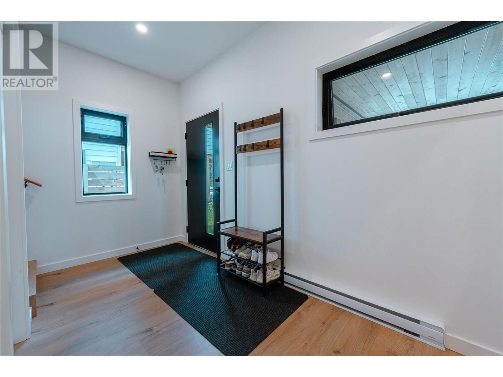 715 OLYNYK ROAD Image 6