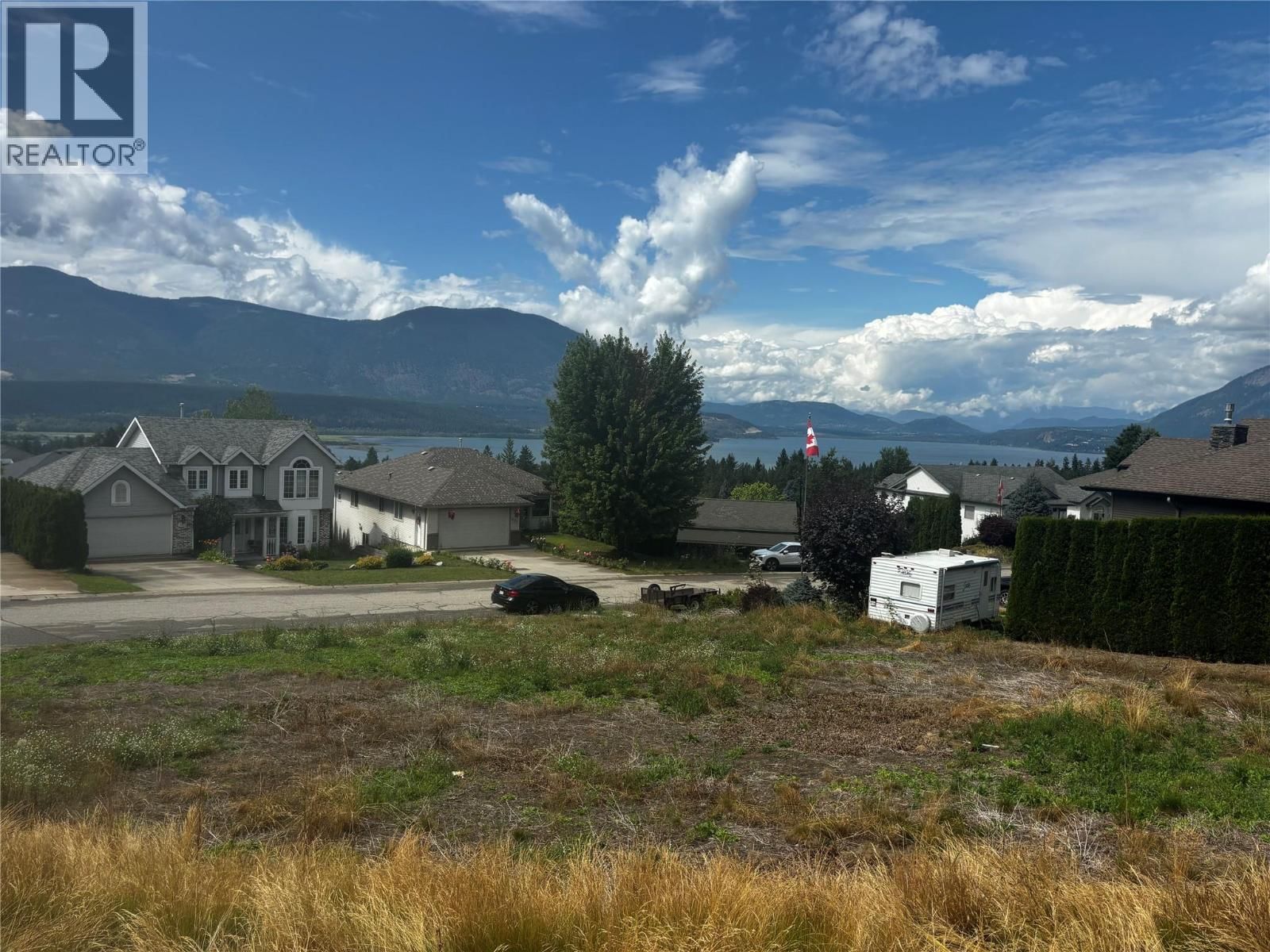 16 St SE Street Southeast, Salmon Arm, British Columbia V1E 1P7