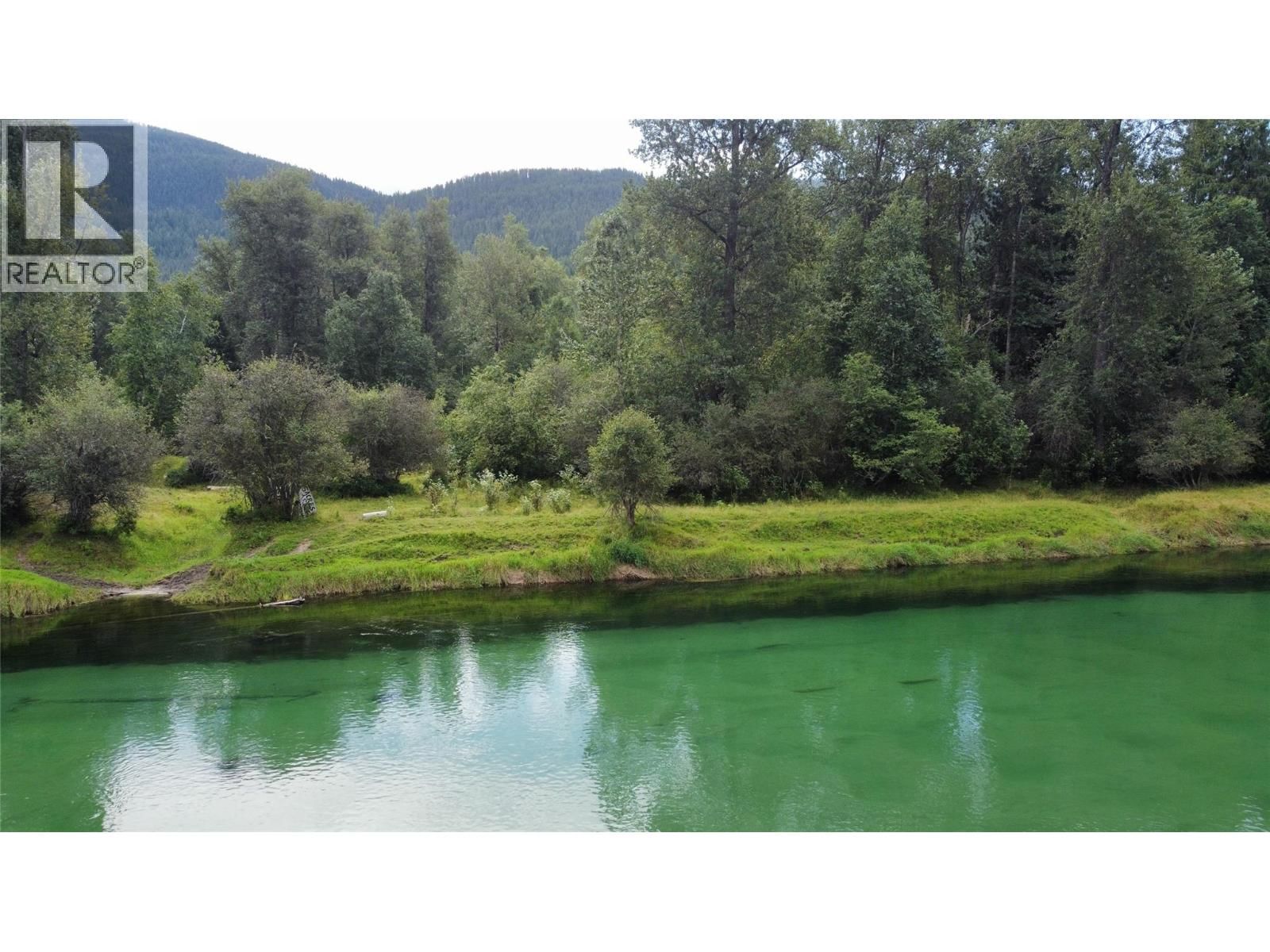 Katelnikoff Road, Appledale, British Columbia V0G 1C0