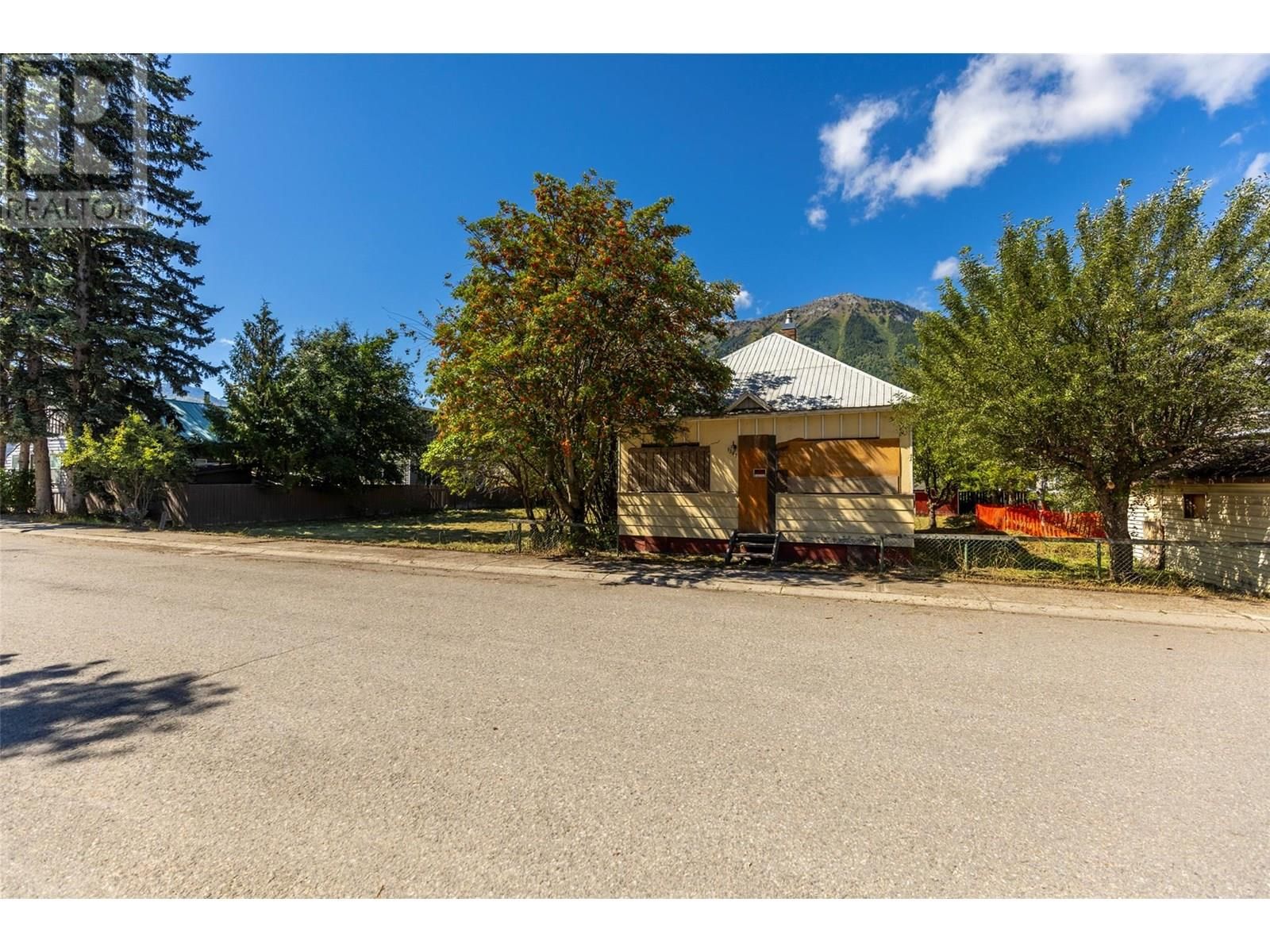 1321 7TH Avenue property photo