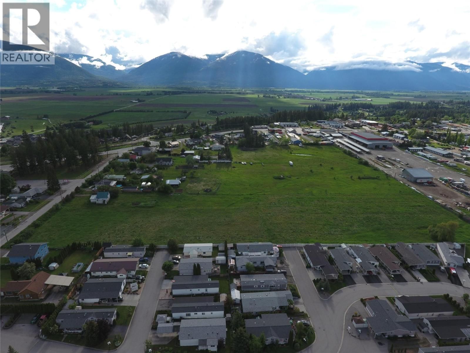 620 Devon Street, Creston, British Columbia V0B 1G3