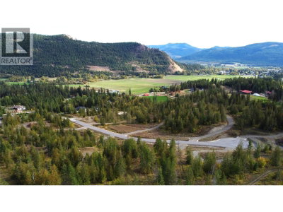 256 Dorothy Road | Lumby British Columbia | Slide Image Ten