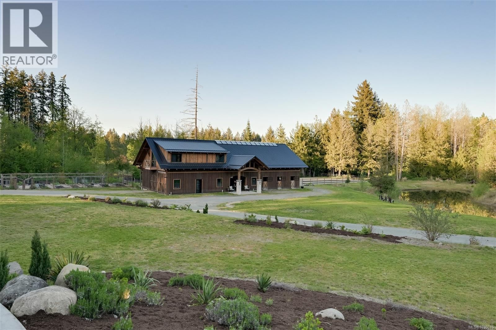 4939 Waters Road property photo