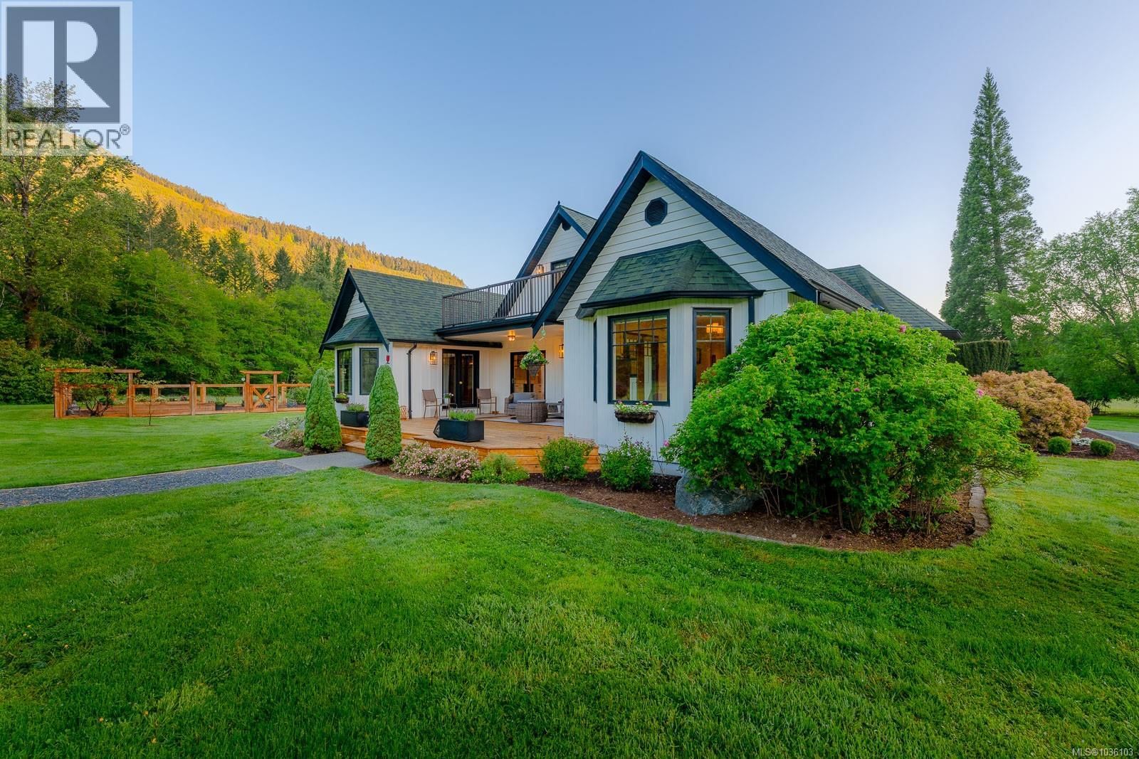 3775 Mountain Road property photo