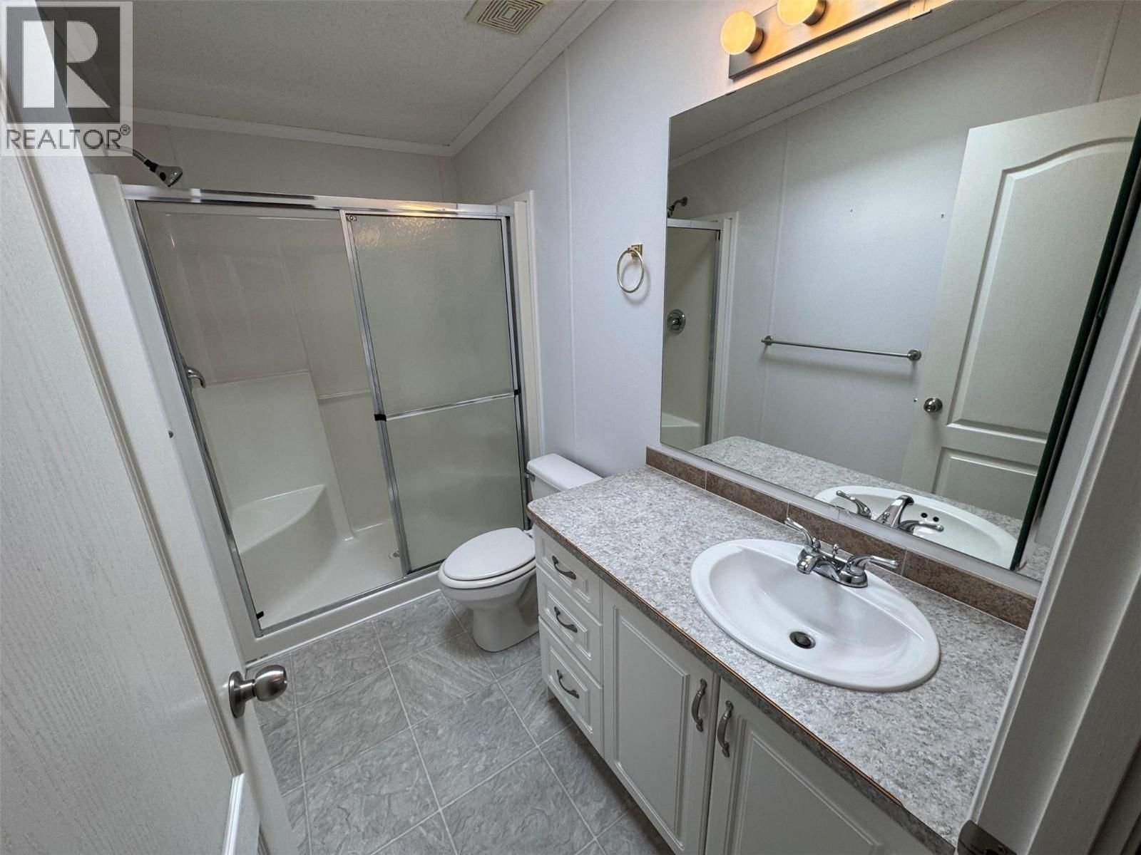 E4 - 5455 ALMOND GARDENS ROAD Image 15