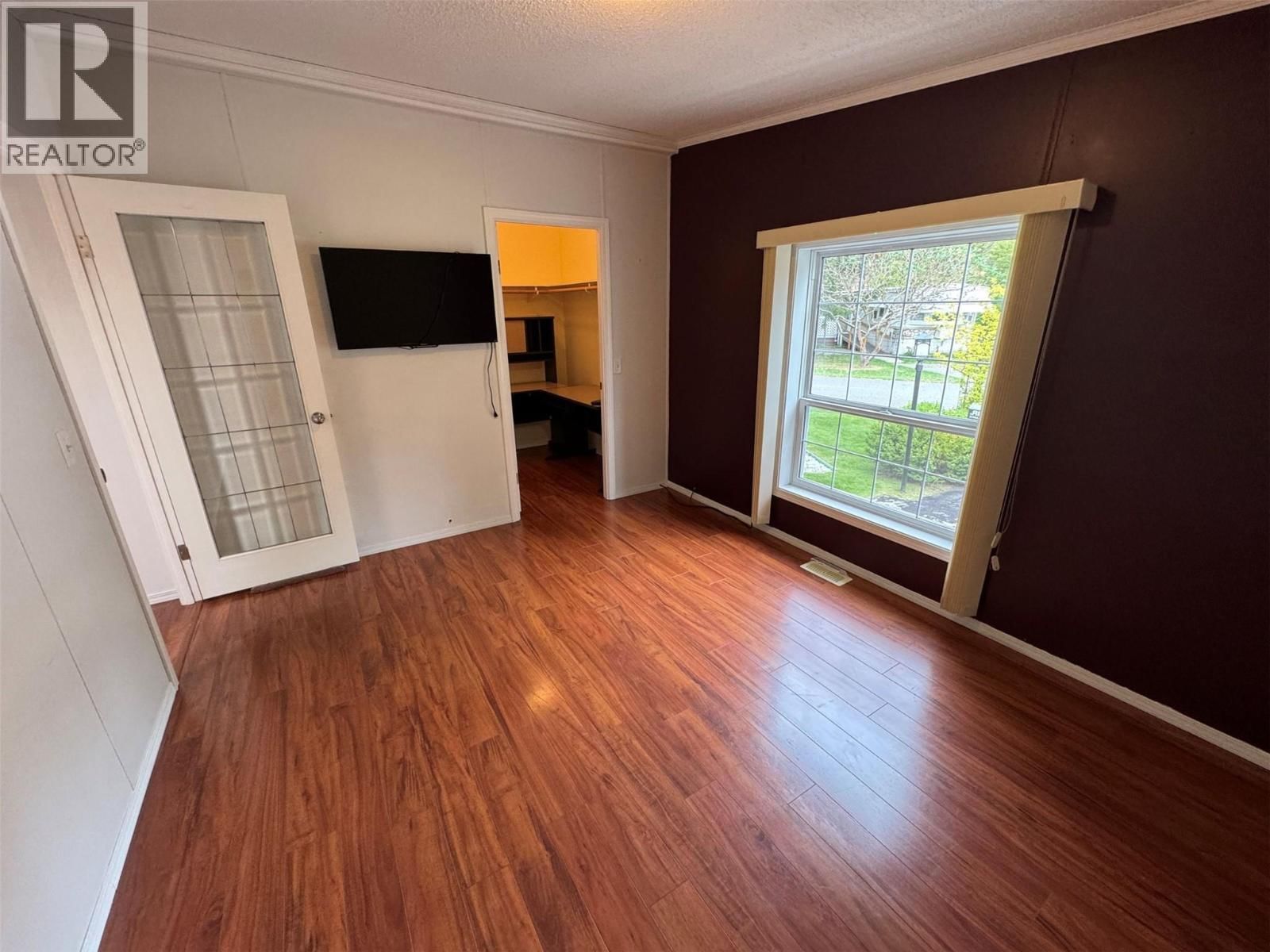 E4 - 5455 ALMOND GARDENS ROAD Image 19