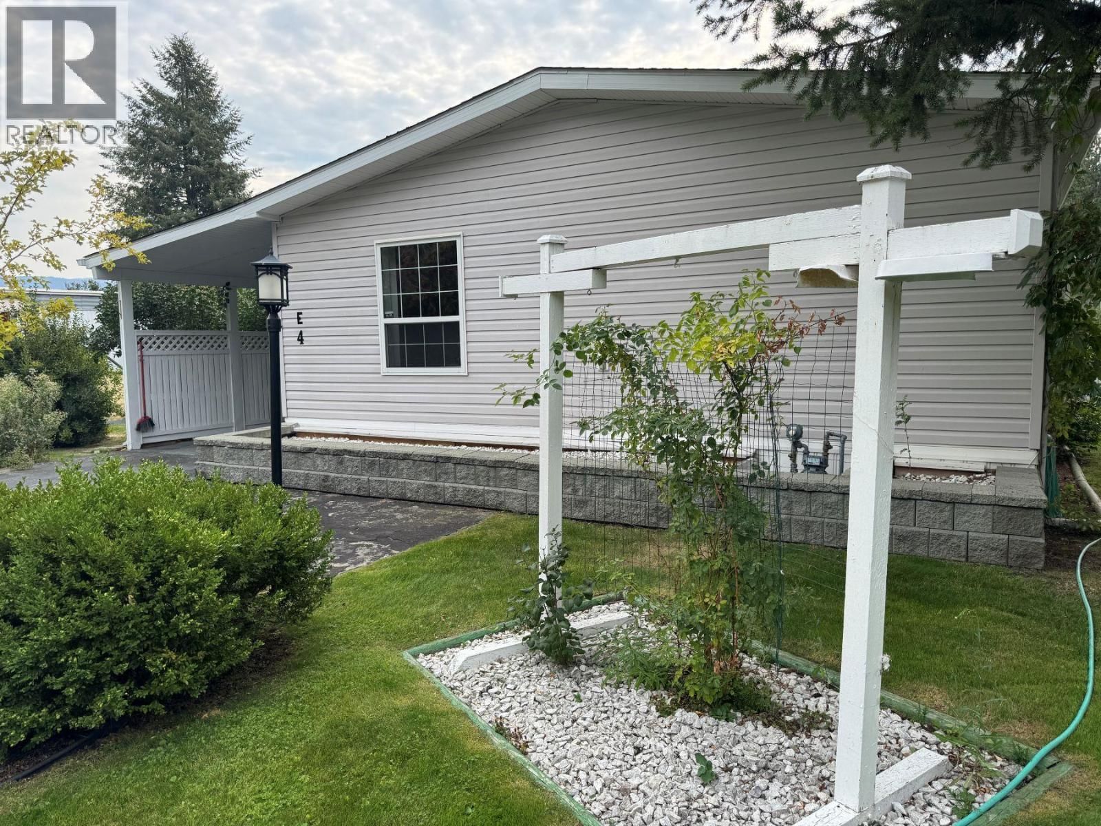 E4 - 5455 ALMOND GARDENS ROAD Image 28