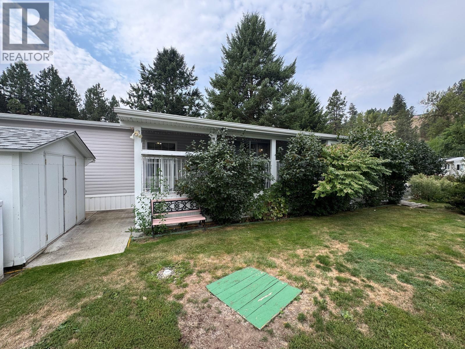 E4 - 5455 ALMOND GARDENS ROAD Image 31