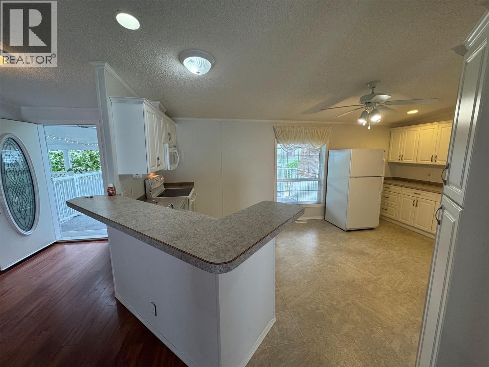 E4 - 5455 ALMOND GARDENS ROAD Image 6