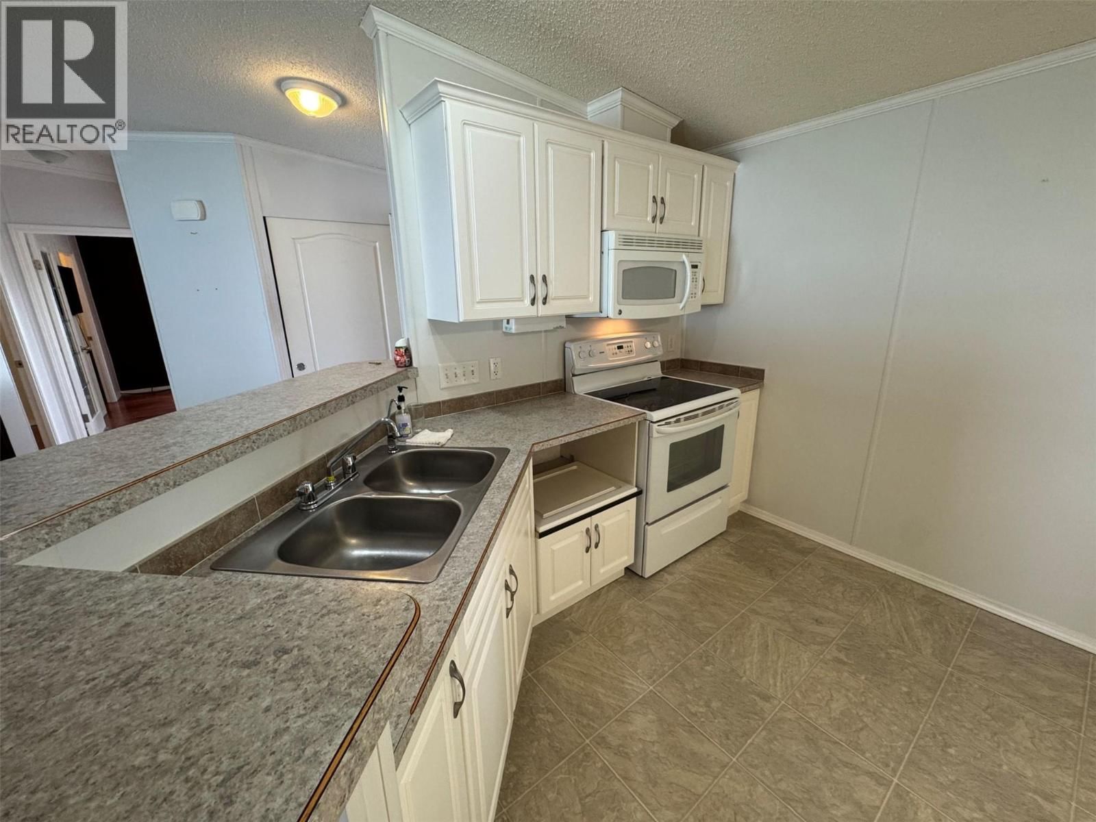 E4 - 5455 ALMOND GARDENS ROAD Image 7