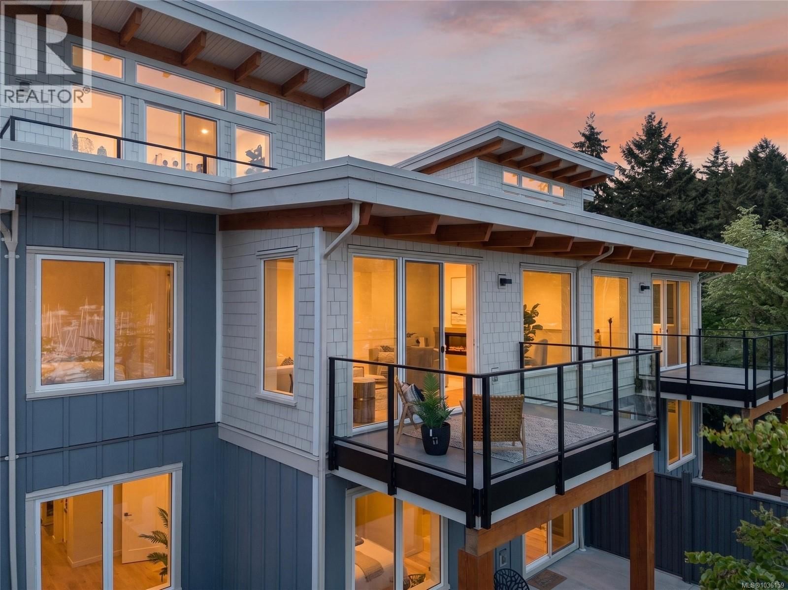 7 152 Marina View Drive