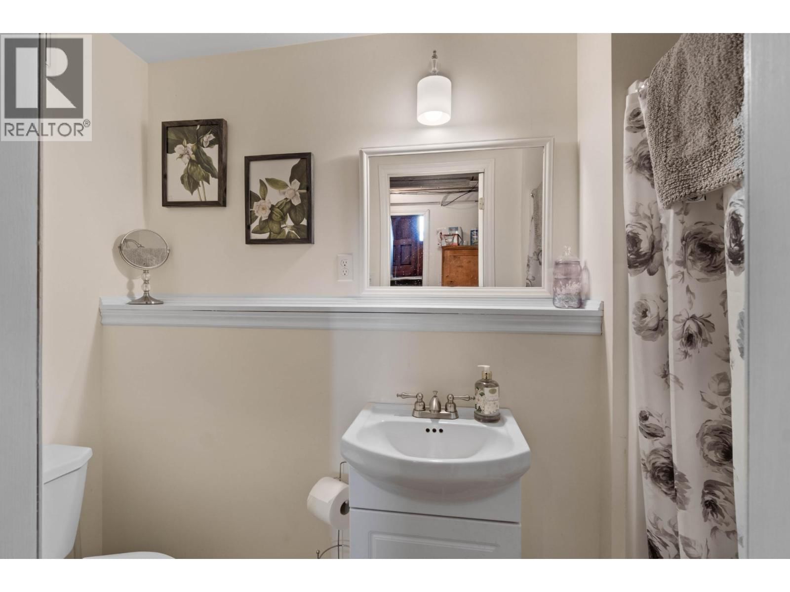 1747 OLD FERRY ROAD Image 26