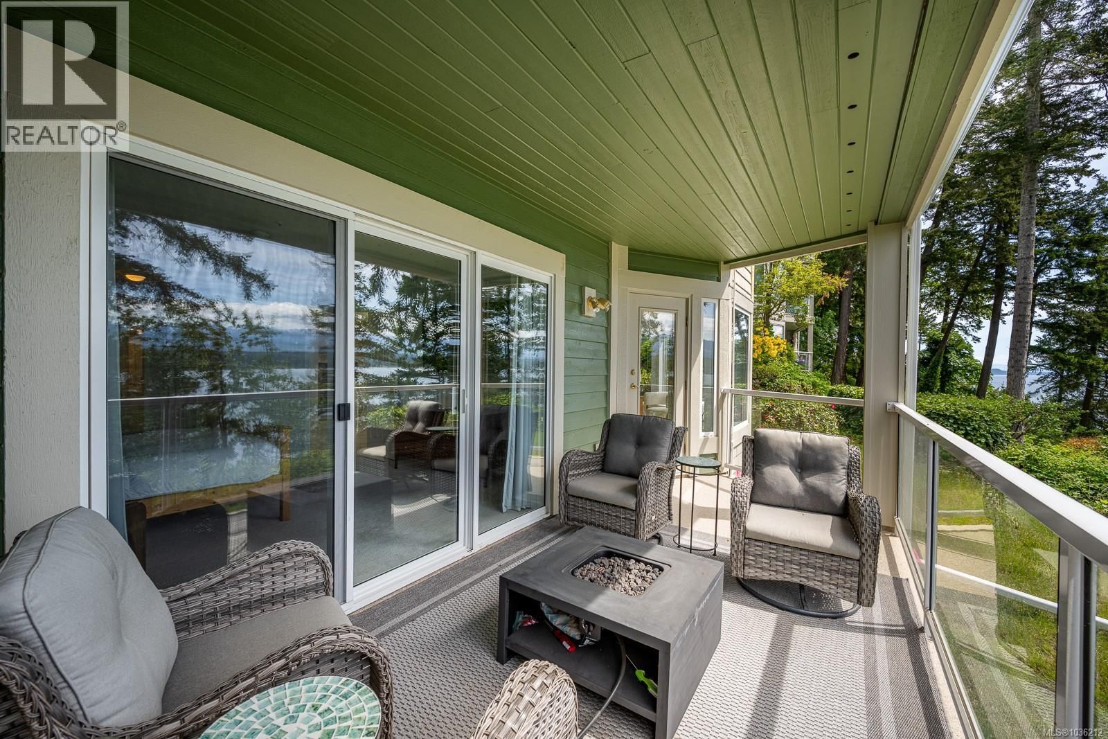 202 2275 Comox Avenue property photo