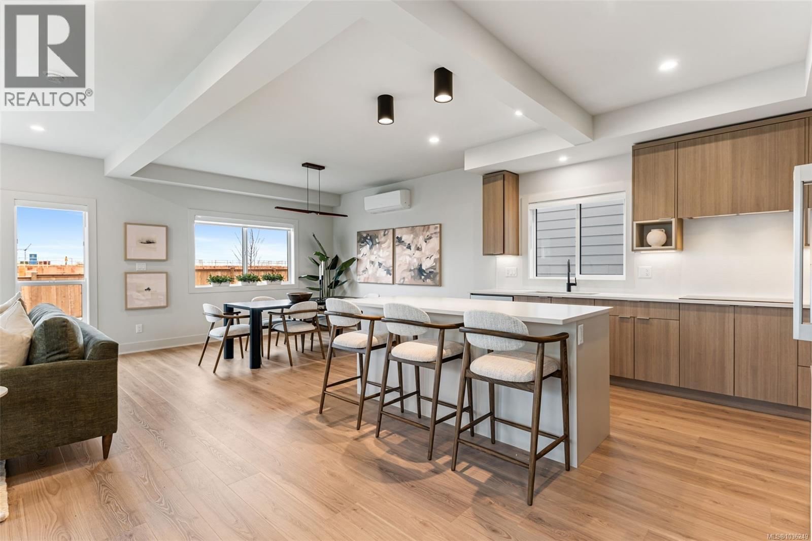 3600 Temperate Place property photo