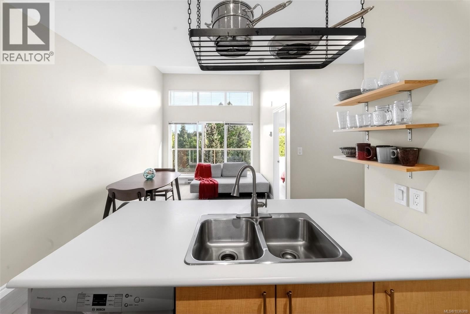 403 1550 Church Avenue property photo
