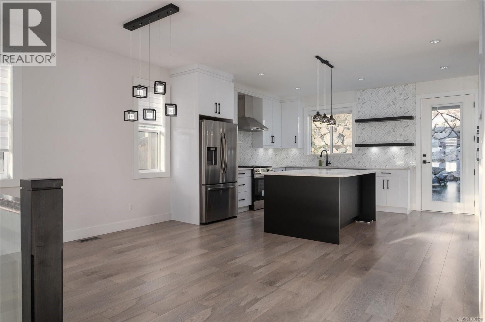 151 SUNVIEW Road property photo