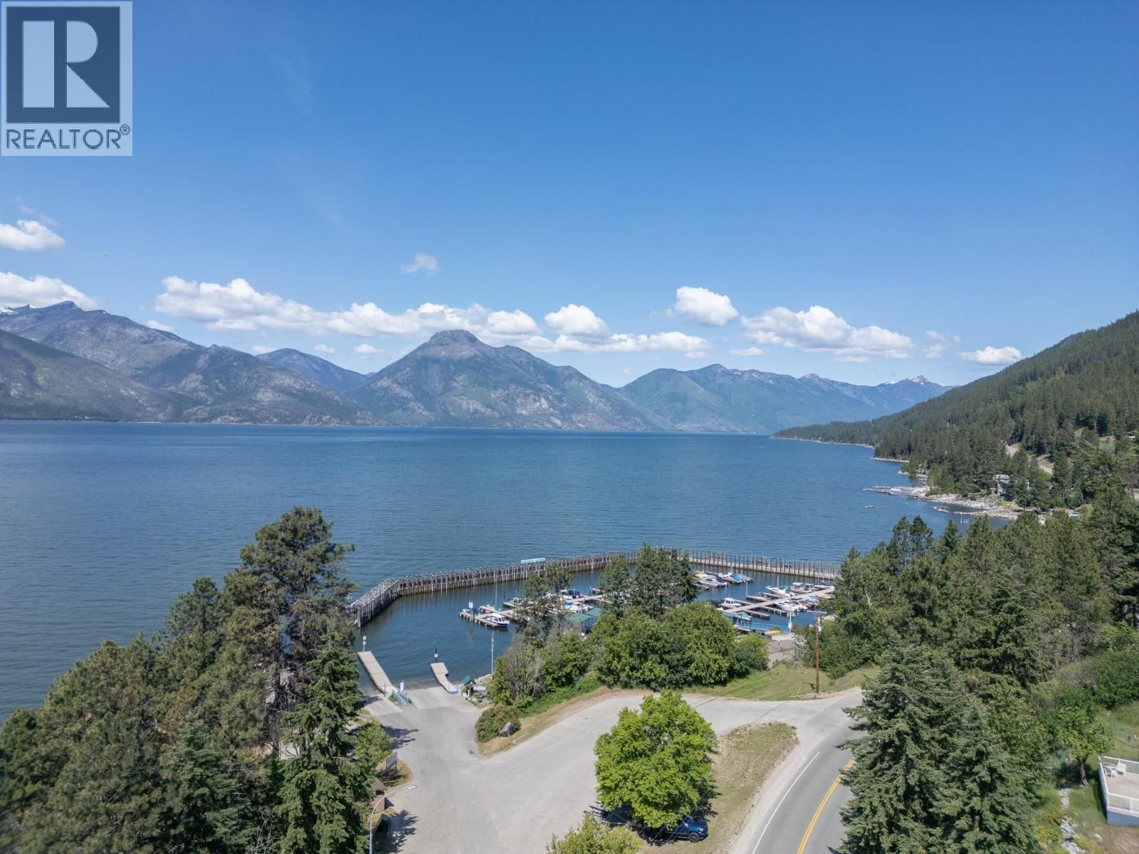 9308 MAIN STREET Image 30