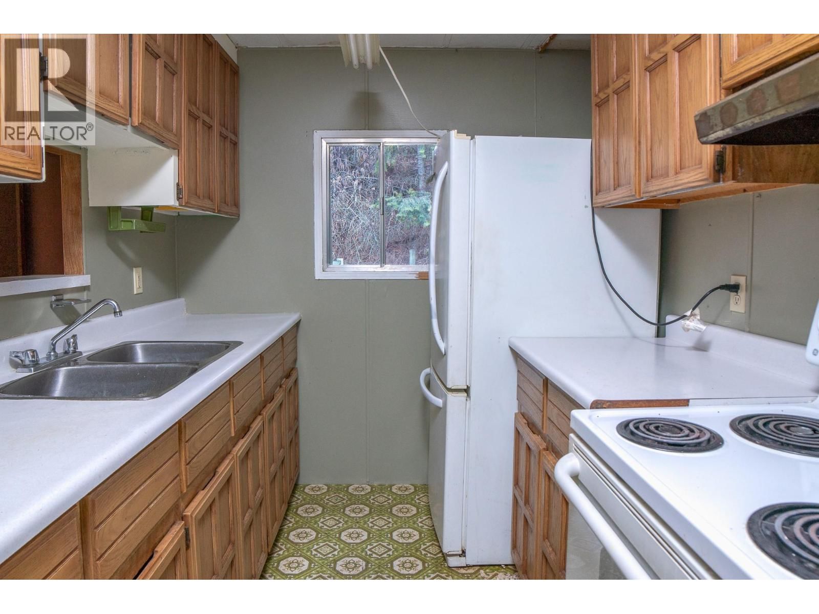 9308 MAIN STREET Image 6