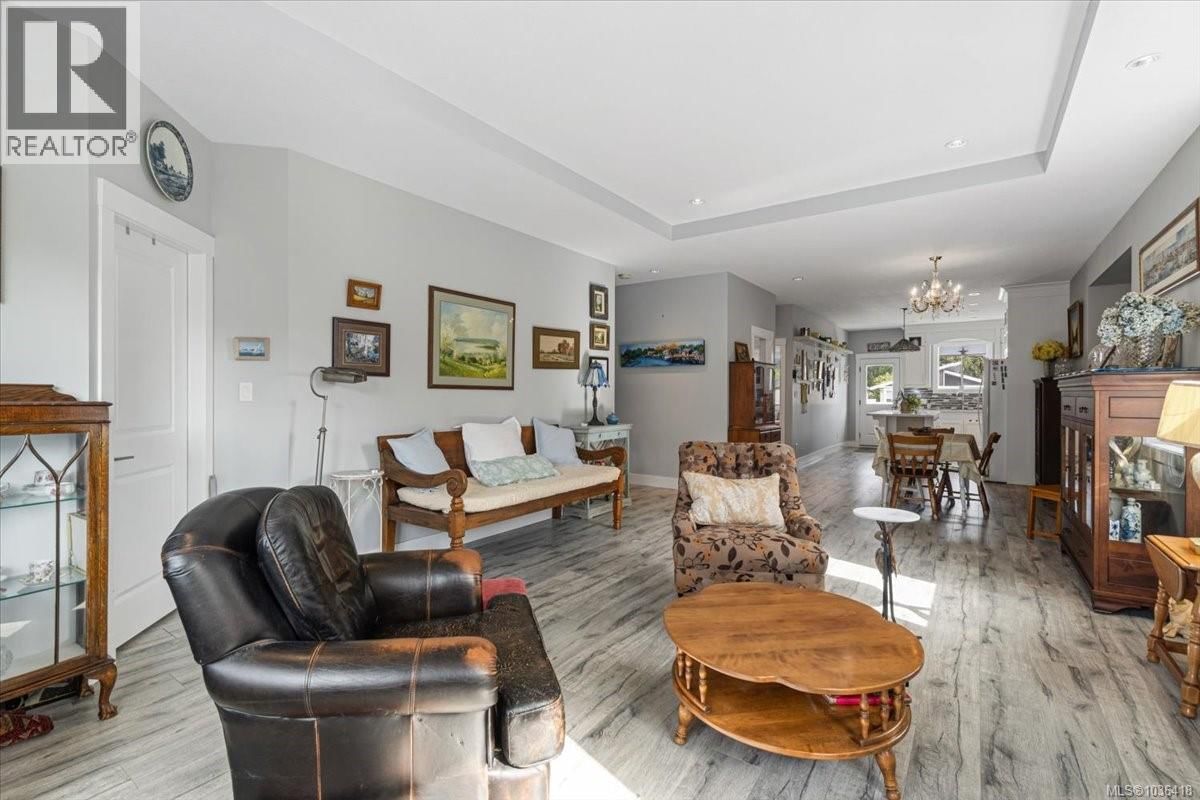 404 10th Street property photo