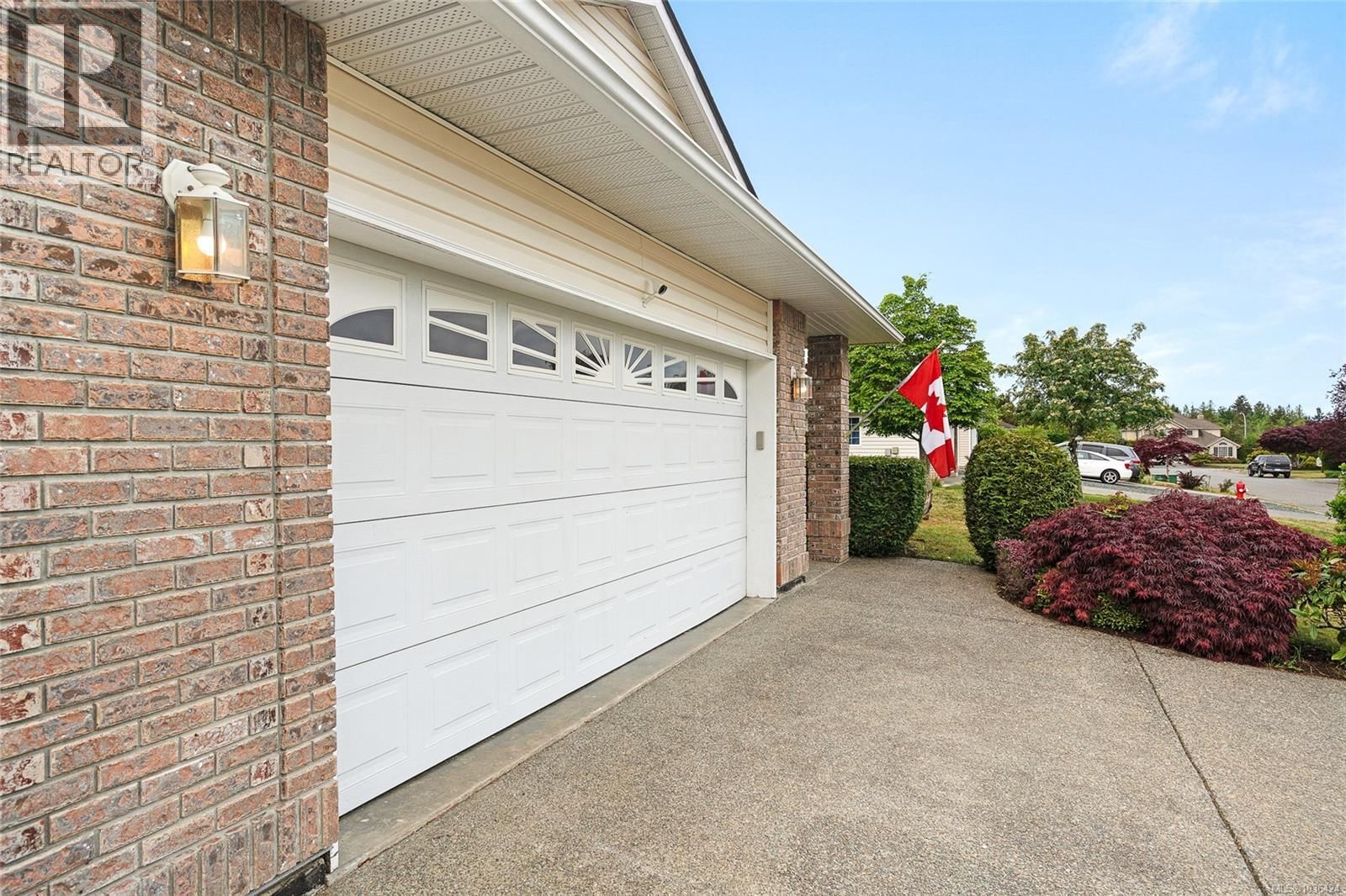 755 Ermineskin Avenue property photo