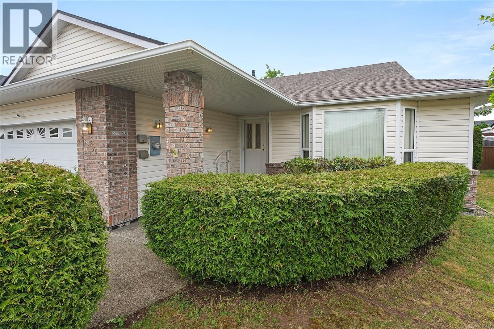 755 Ermineskin Avenue property photo