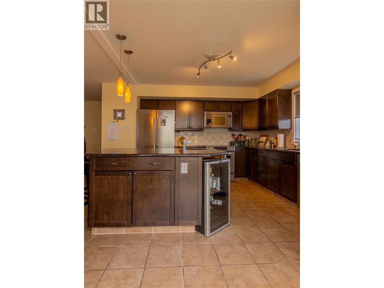 2455 5TH AVENUE NORTHEAST Image 11