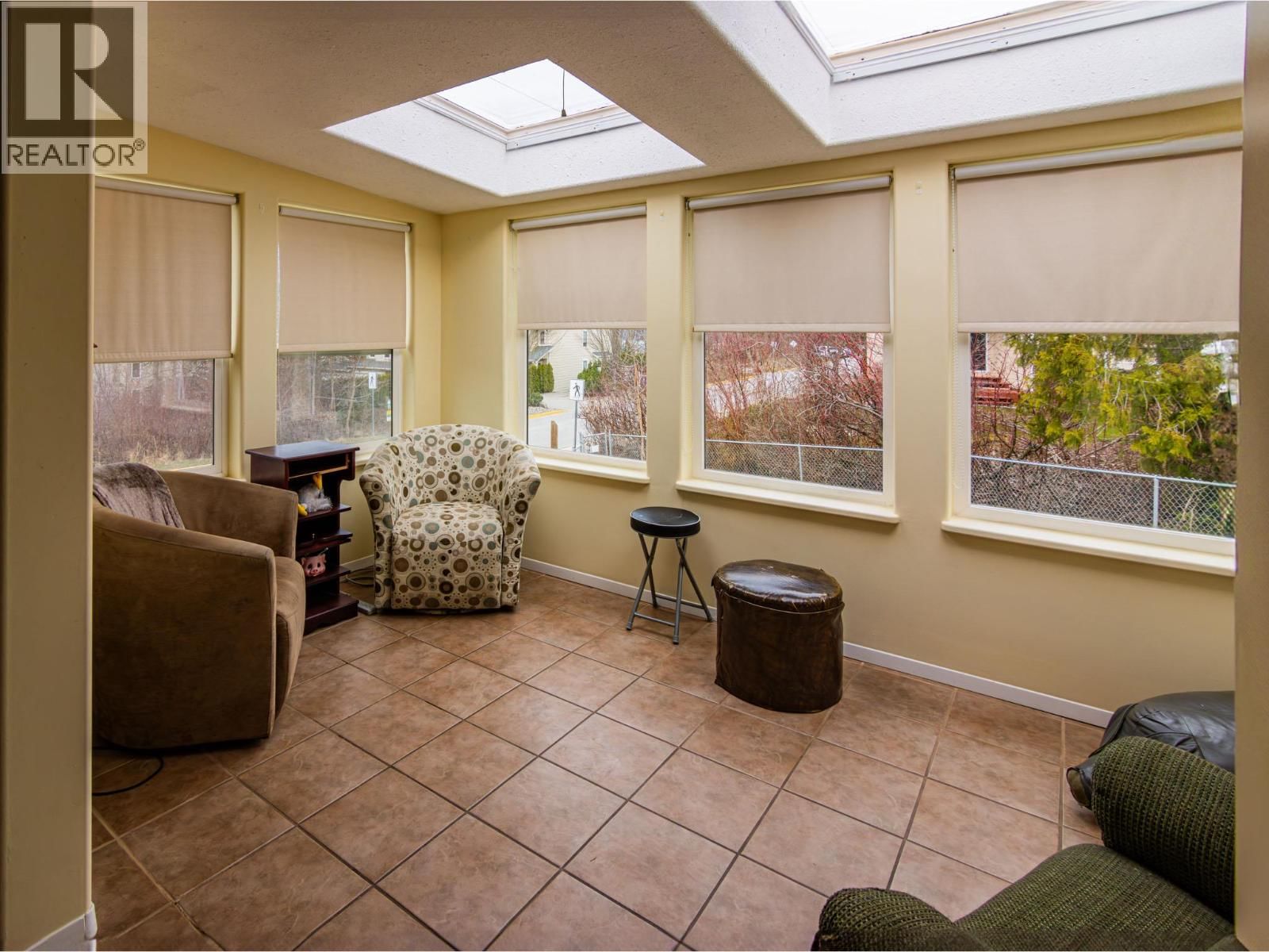 2455 5TH AVENUE NORTHEAST Image 8