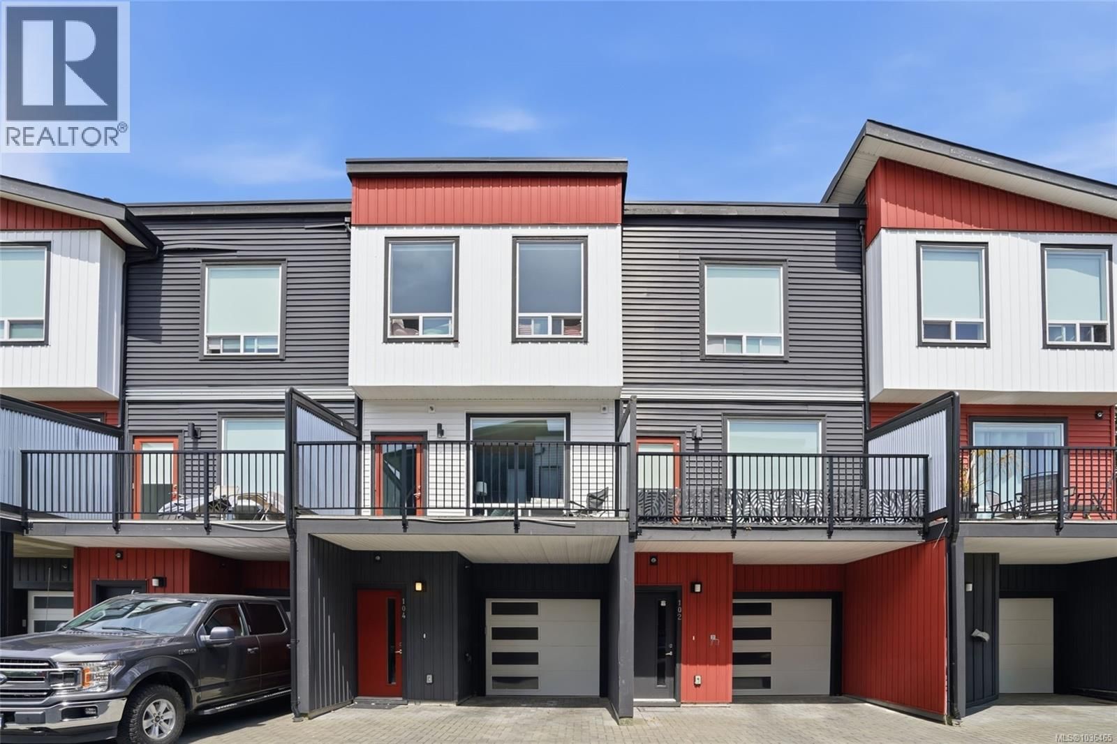 104 1726 Kerrisdale Road property photo