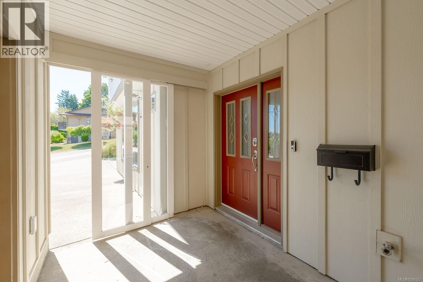 2839 NEYLAND Road property photo