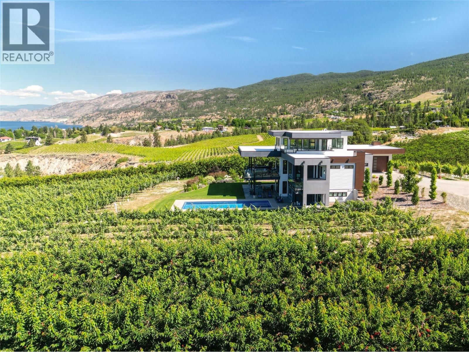 2805 Aikins Loop, Naramata, British Columbia V0H 1N1