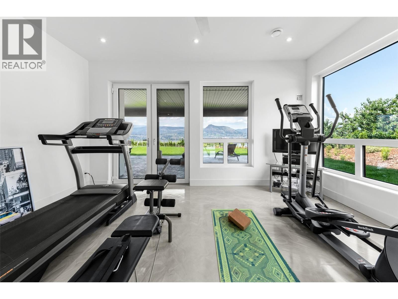 2805 AIKINS LOOP Image 57