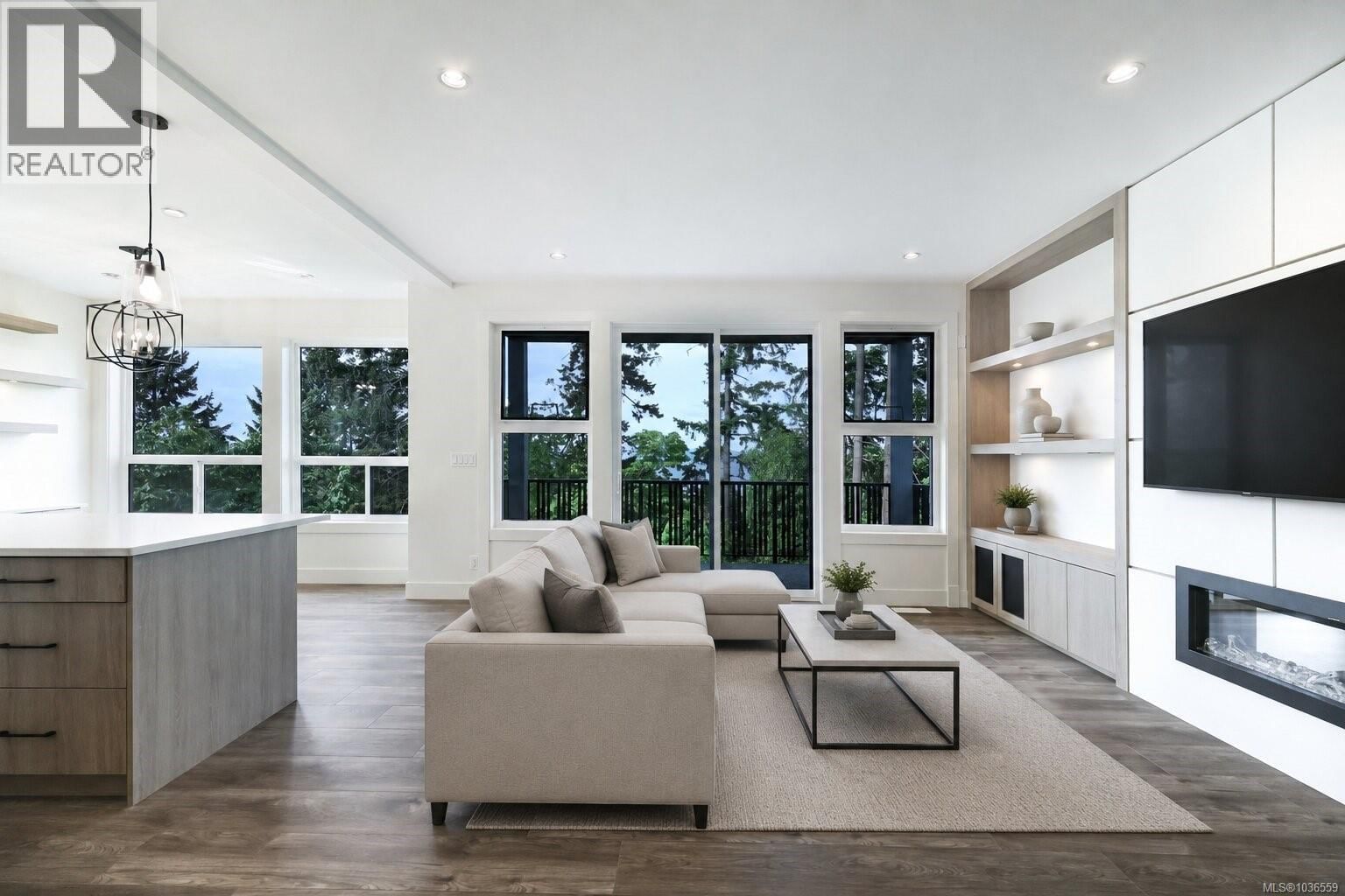 909 Harbour View Street property photo