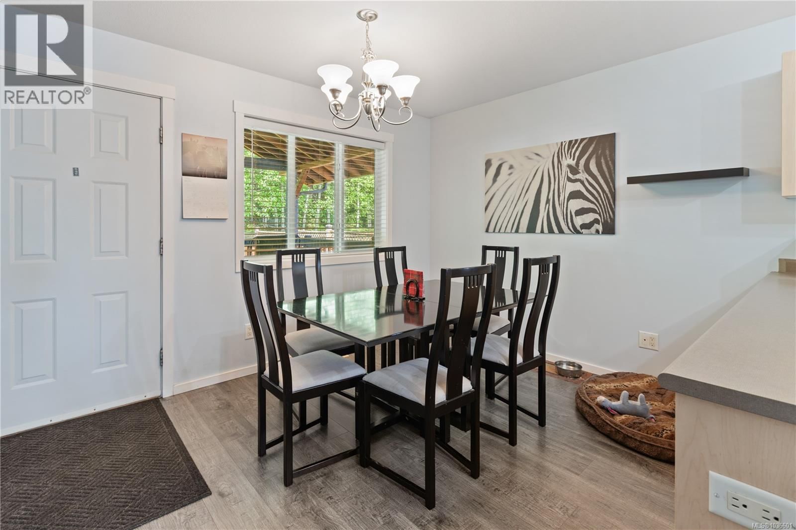 614 Oakwood Road property photo