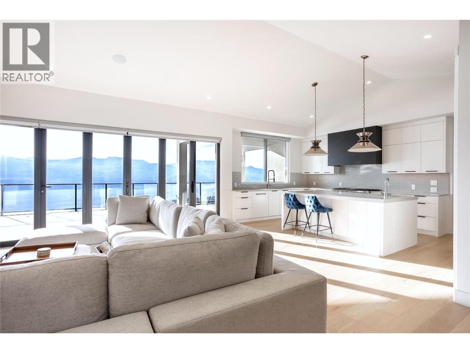 1403 VINEYARD DRIVE Image 12