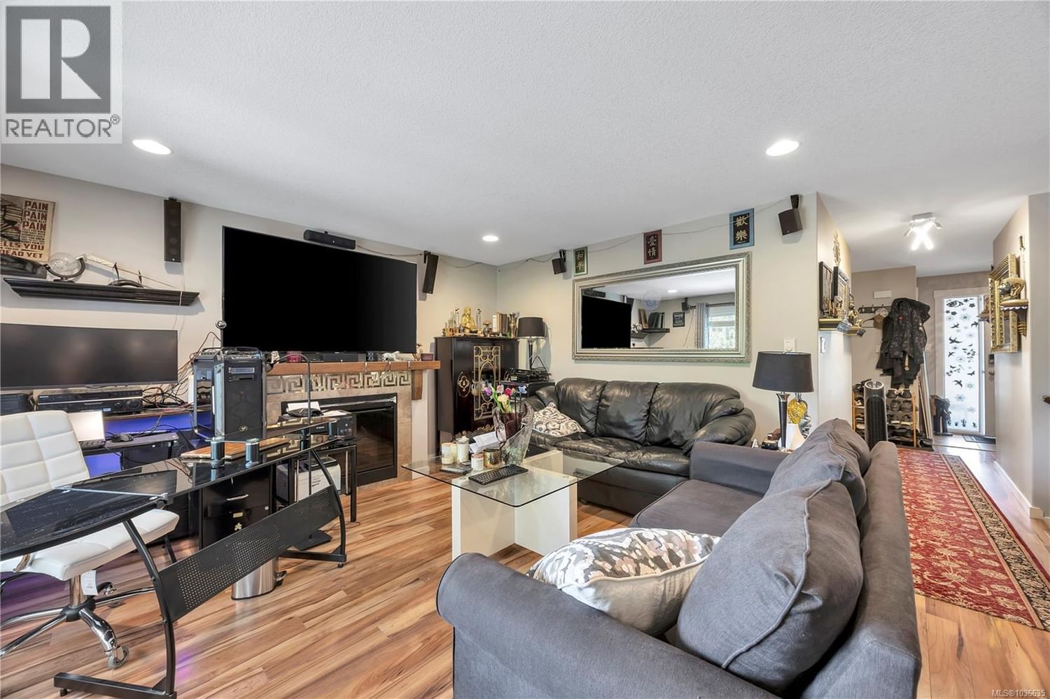 1054 Southwood Drive property photo