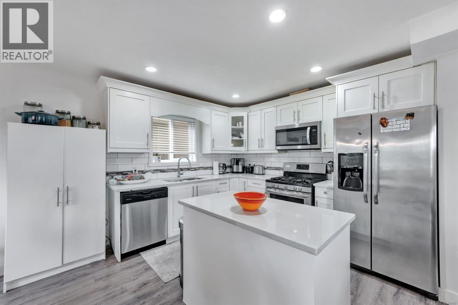 1054 Shelby Ann Avenue property photo
