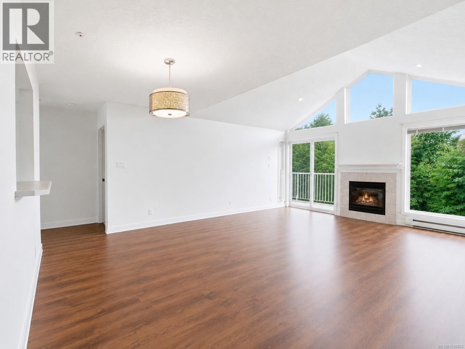 9 571 Bradley Street property photo