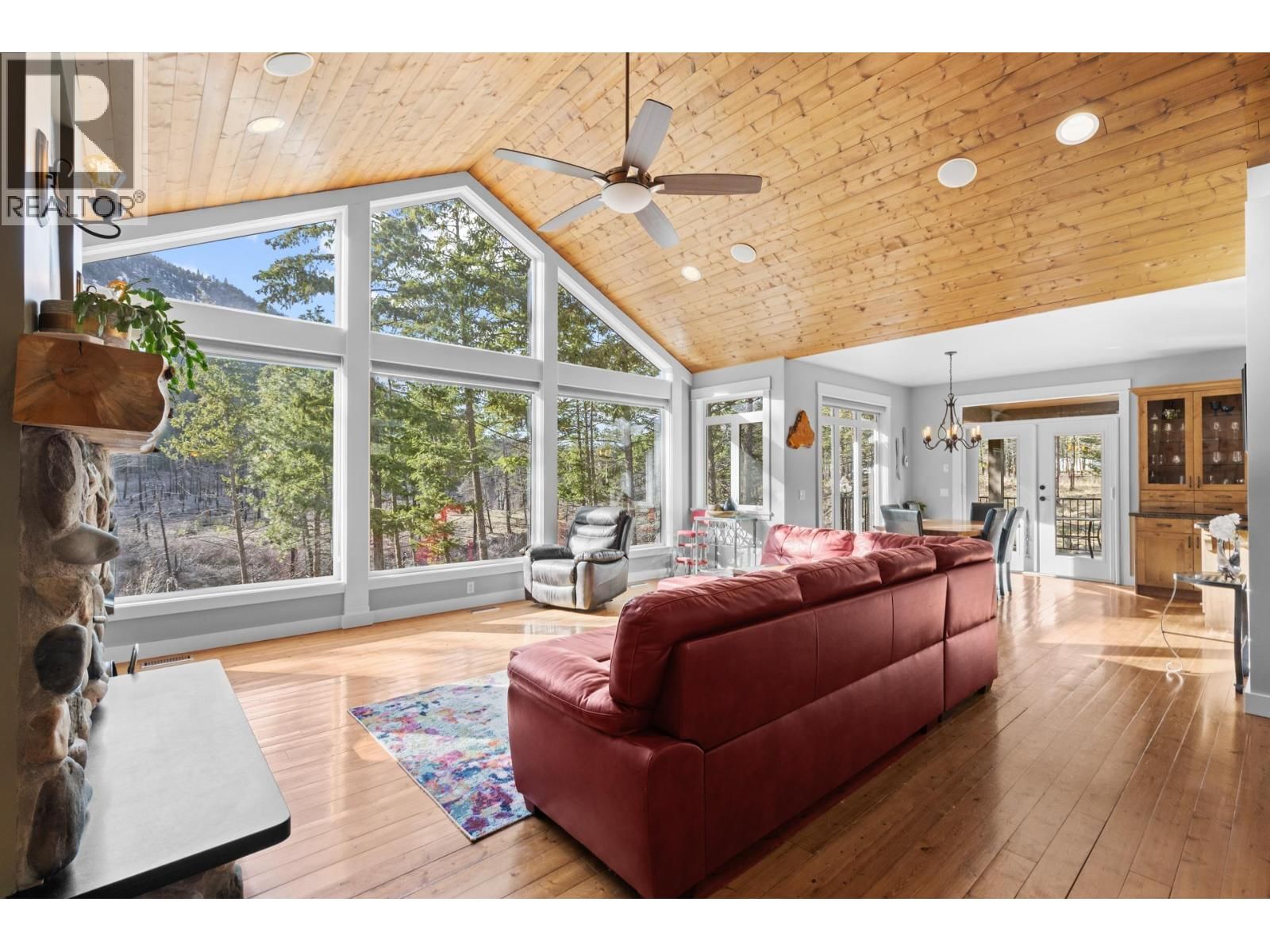 4802 TREPANIER ROAD Image 14