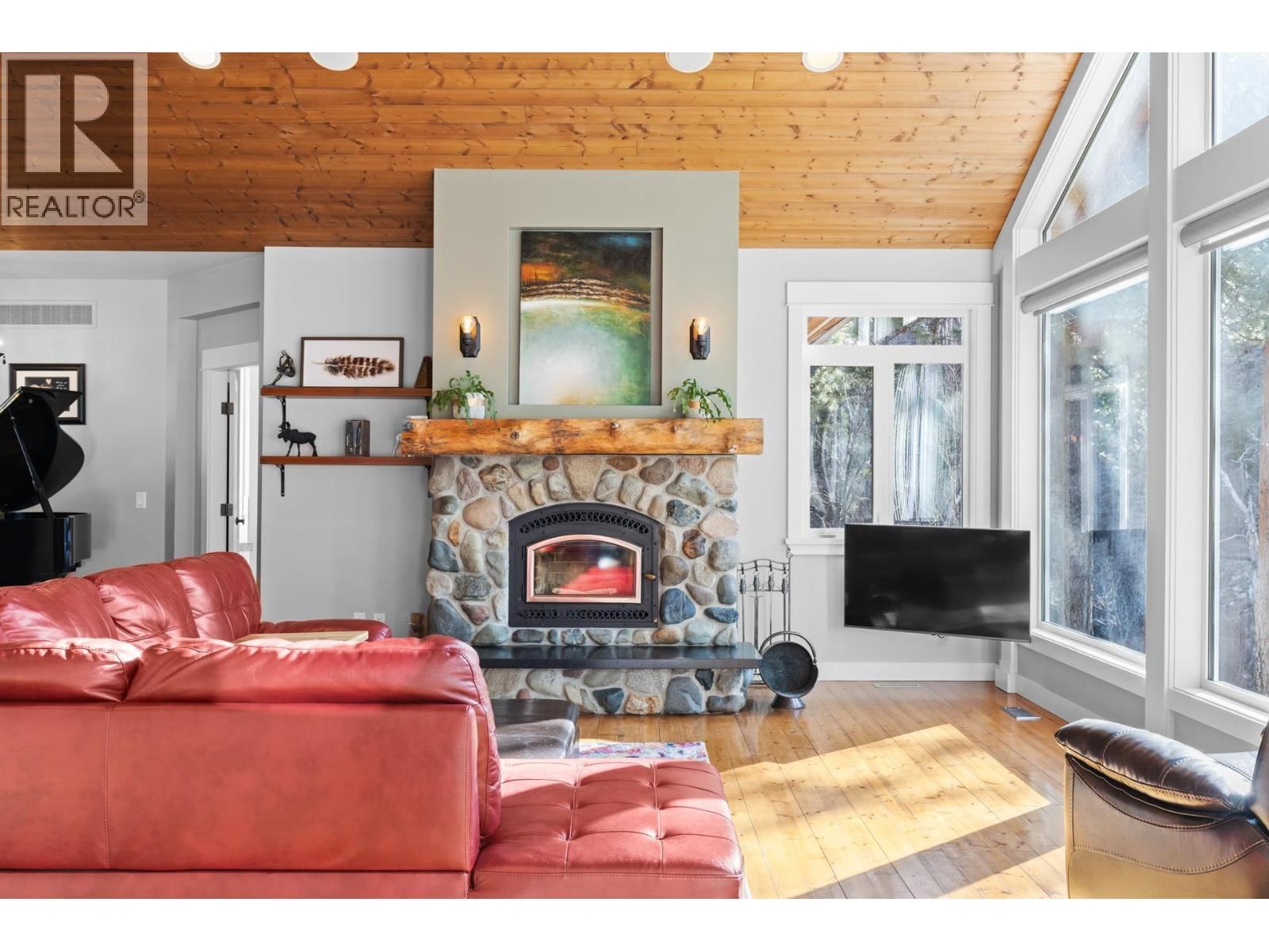 4802 TREPANIER ROAD Image 16