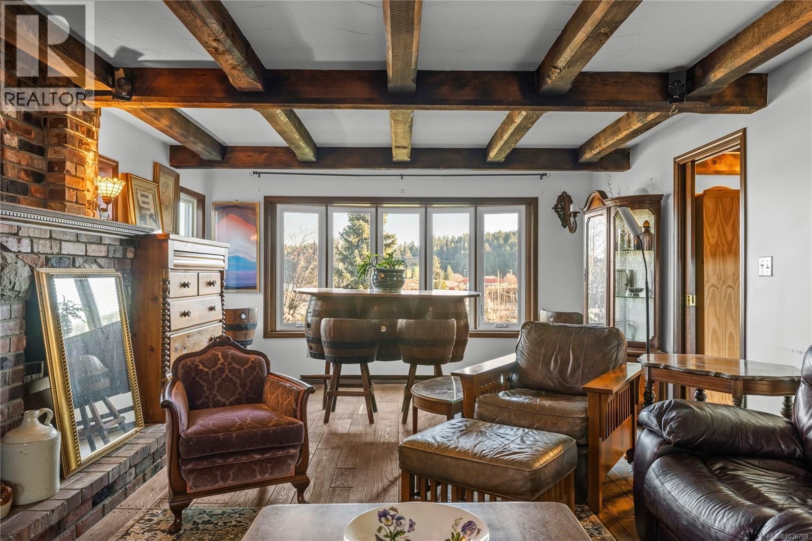 618 Beach Drive property photo