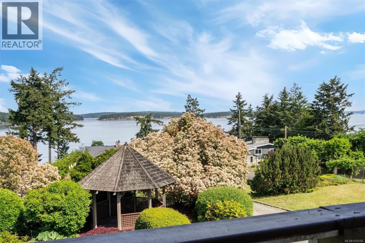 1421 Seaspray Boulevard property photo
