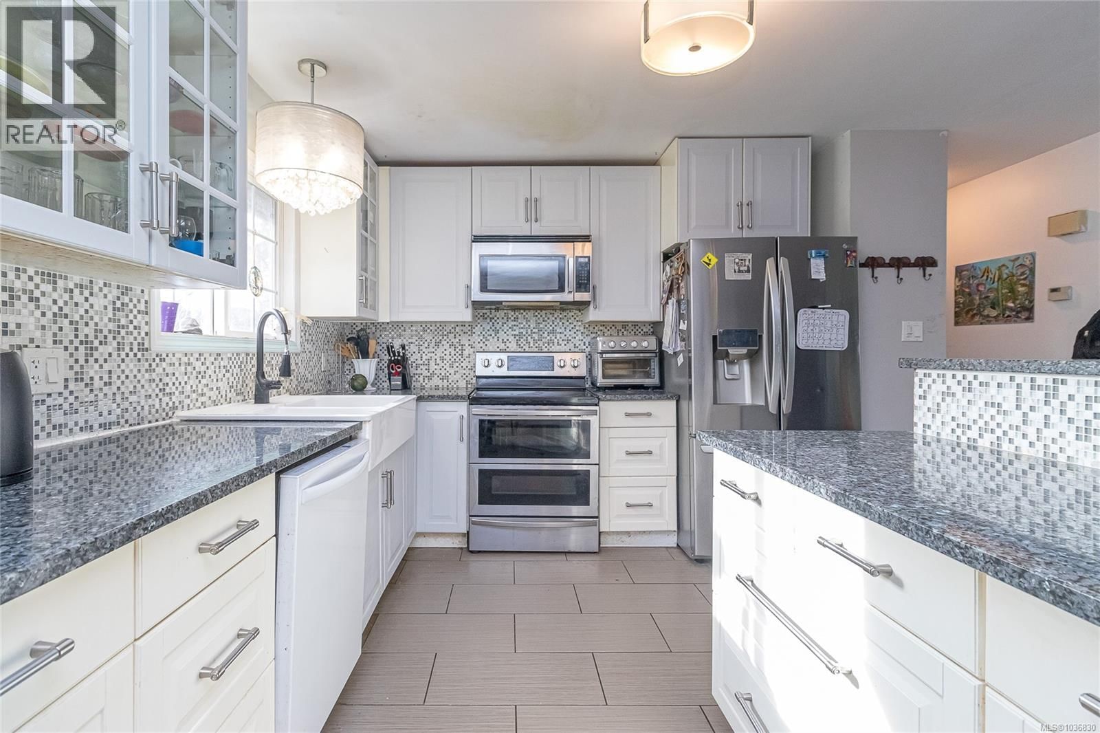 6343 Fairview Way property photo