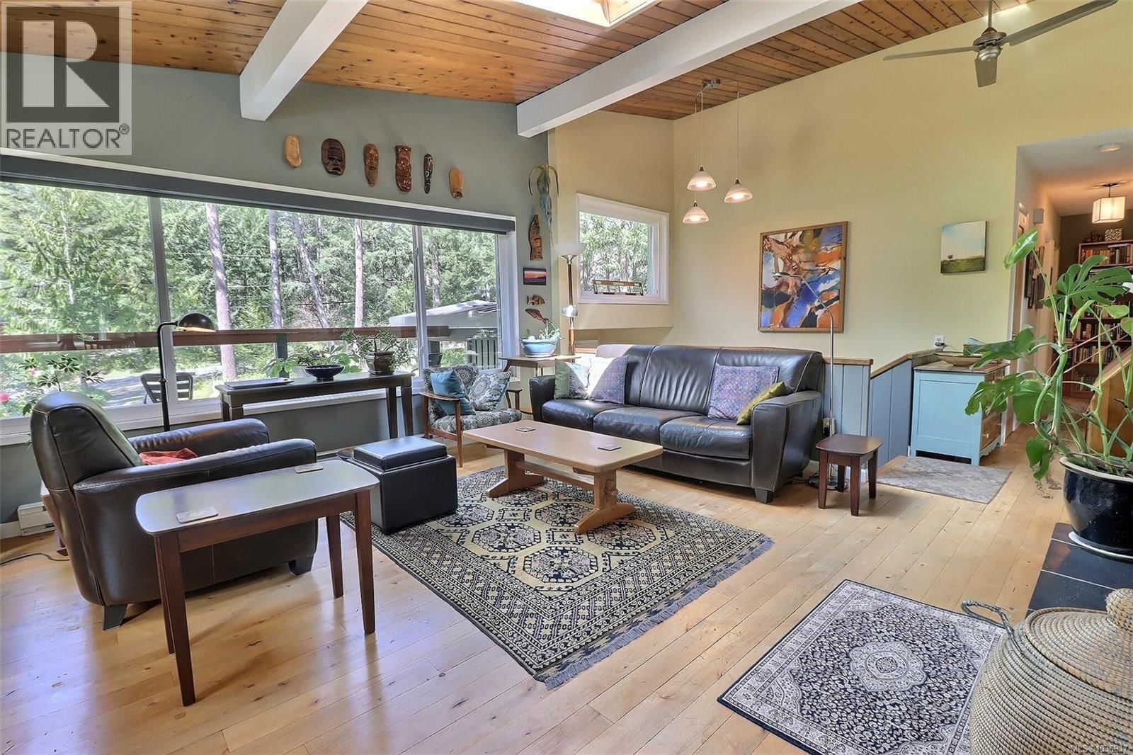 2128 Calais Road property photo