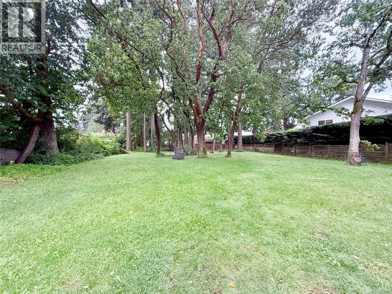 2321 Sooke Road property photo
