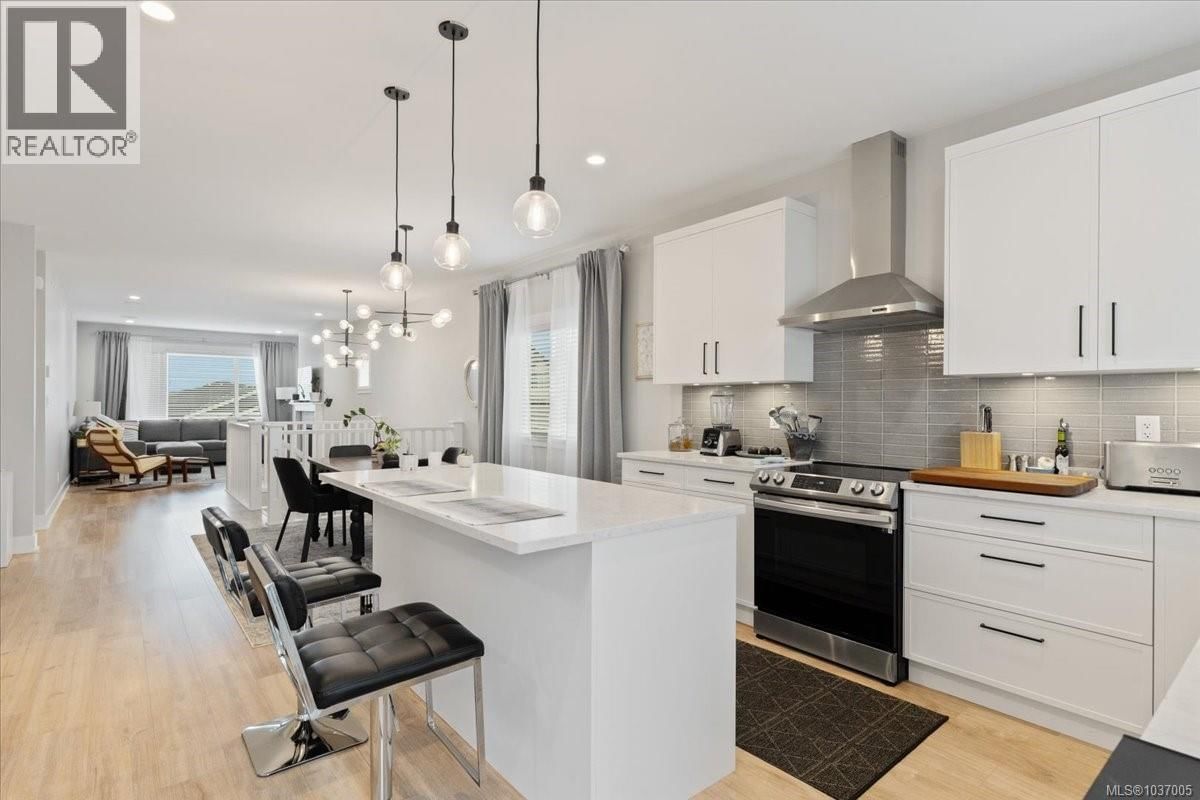 1360 Flint Avenue property photo