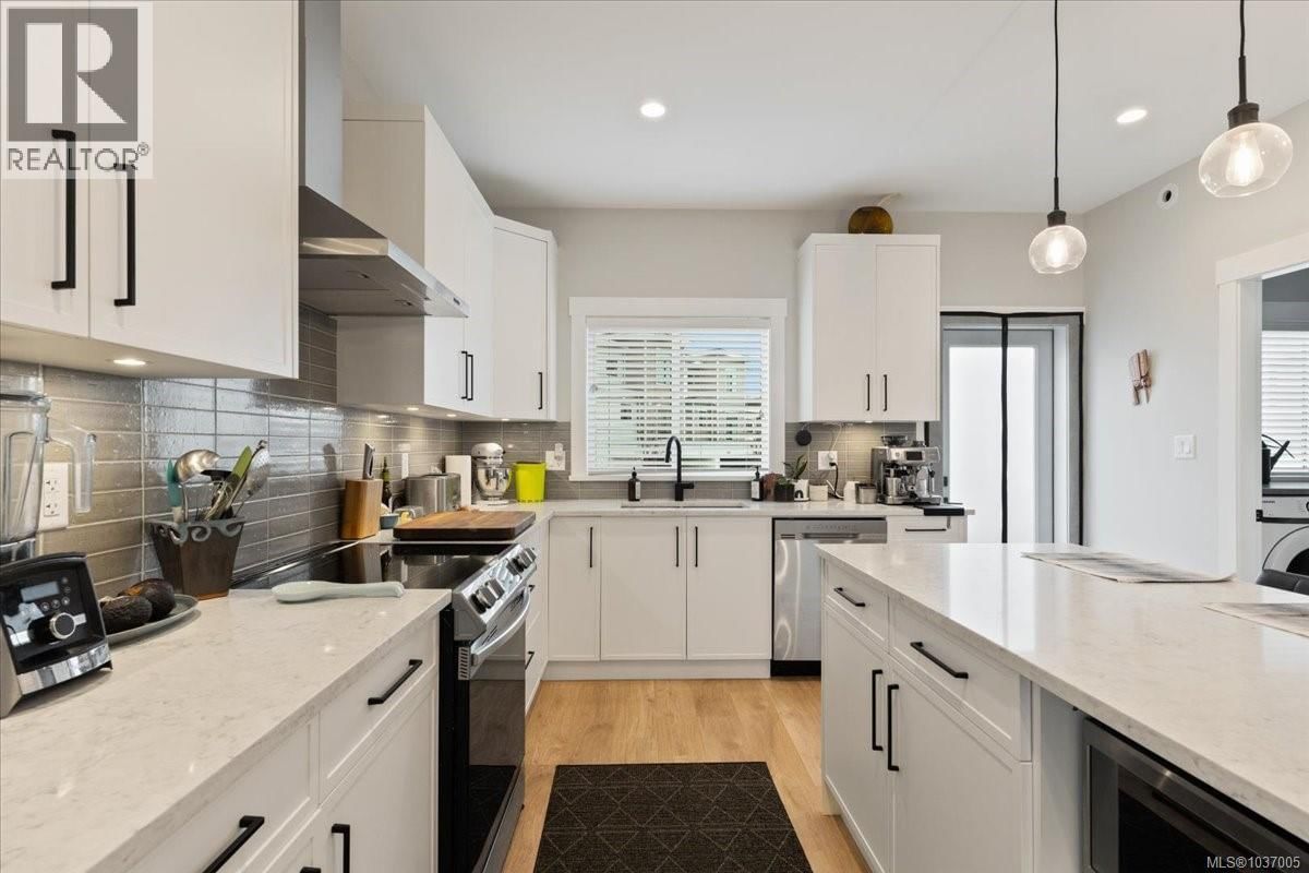 1360 Flint Avenue property photo