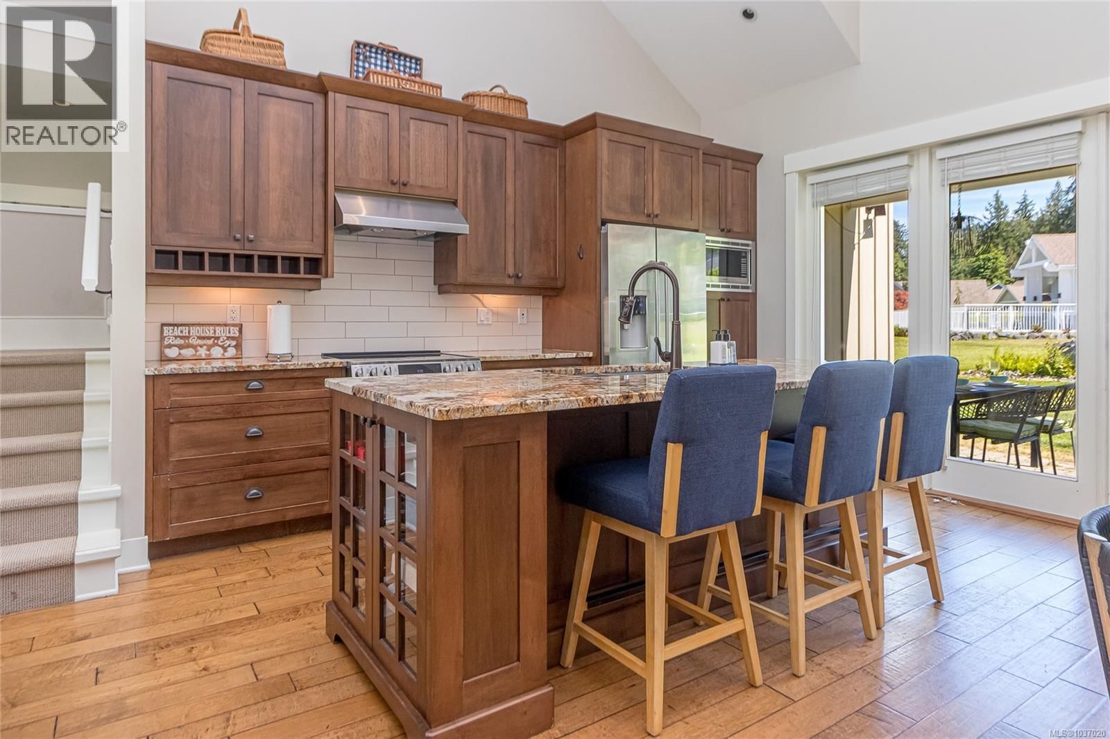 15 5251 Island Highway property photo